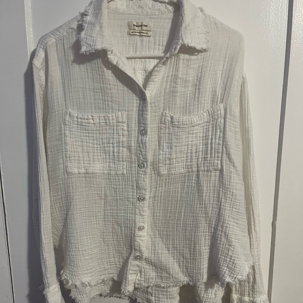 Urban outfitters casual cotton white blouse rough edges small petite
